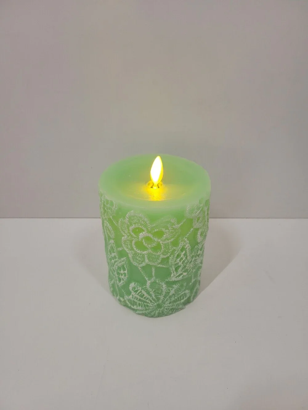 Luminara Light Green Lace Accent Flameless/Flickering Pillar Candle Tested